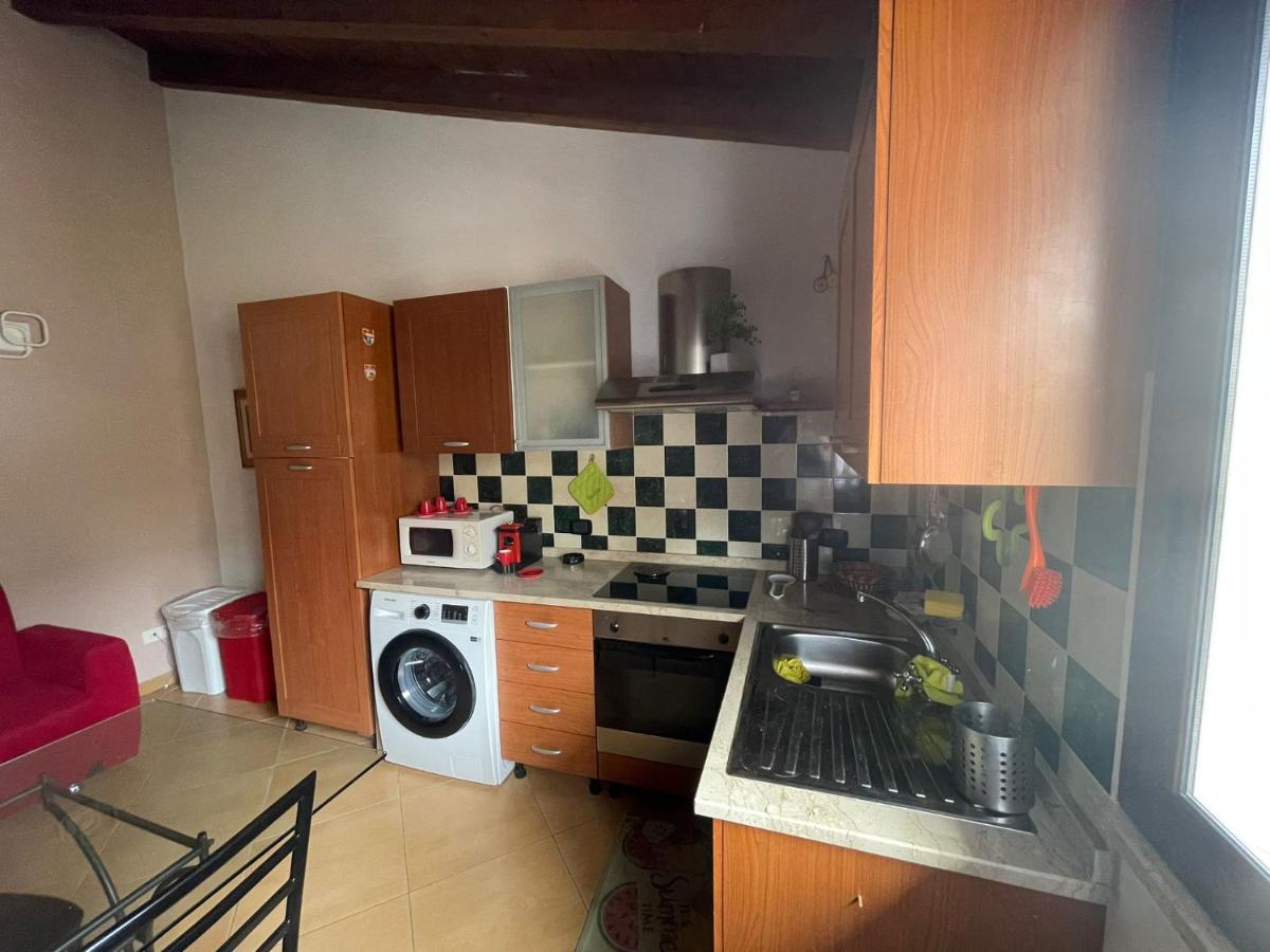 Sinyhouse Apartment Terrasini Bagian luar foto