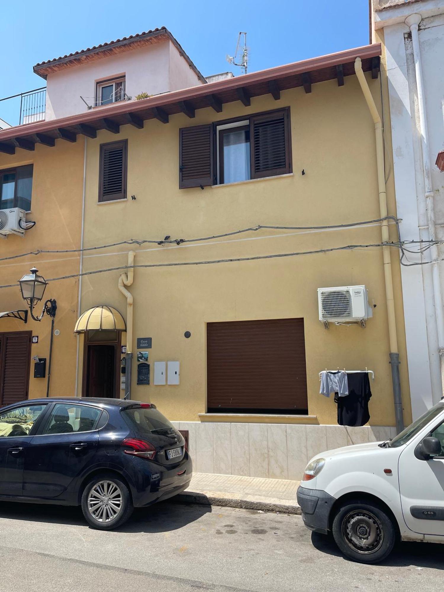 Sinyhouse Apartment Terrasini Bagian luar foto